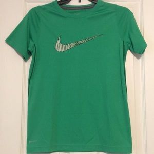 Nike T-shirt